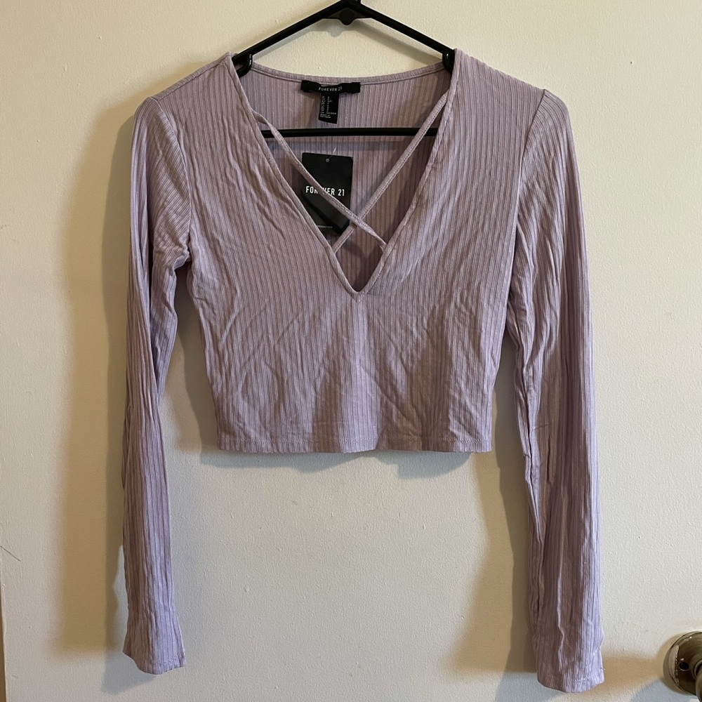 ✨5/25✨NWT forever21 long sleeve crop top